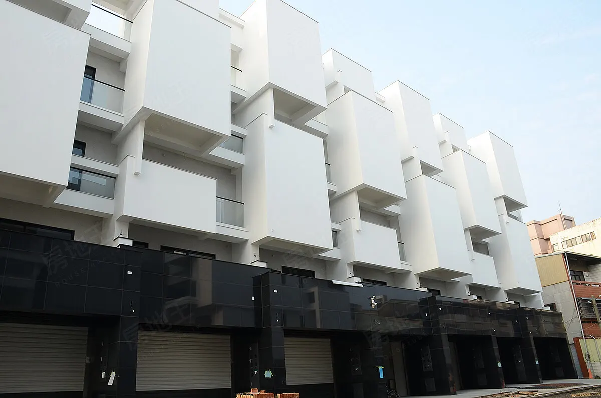 安築天滙2市埕建案主視覺